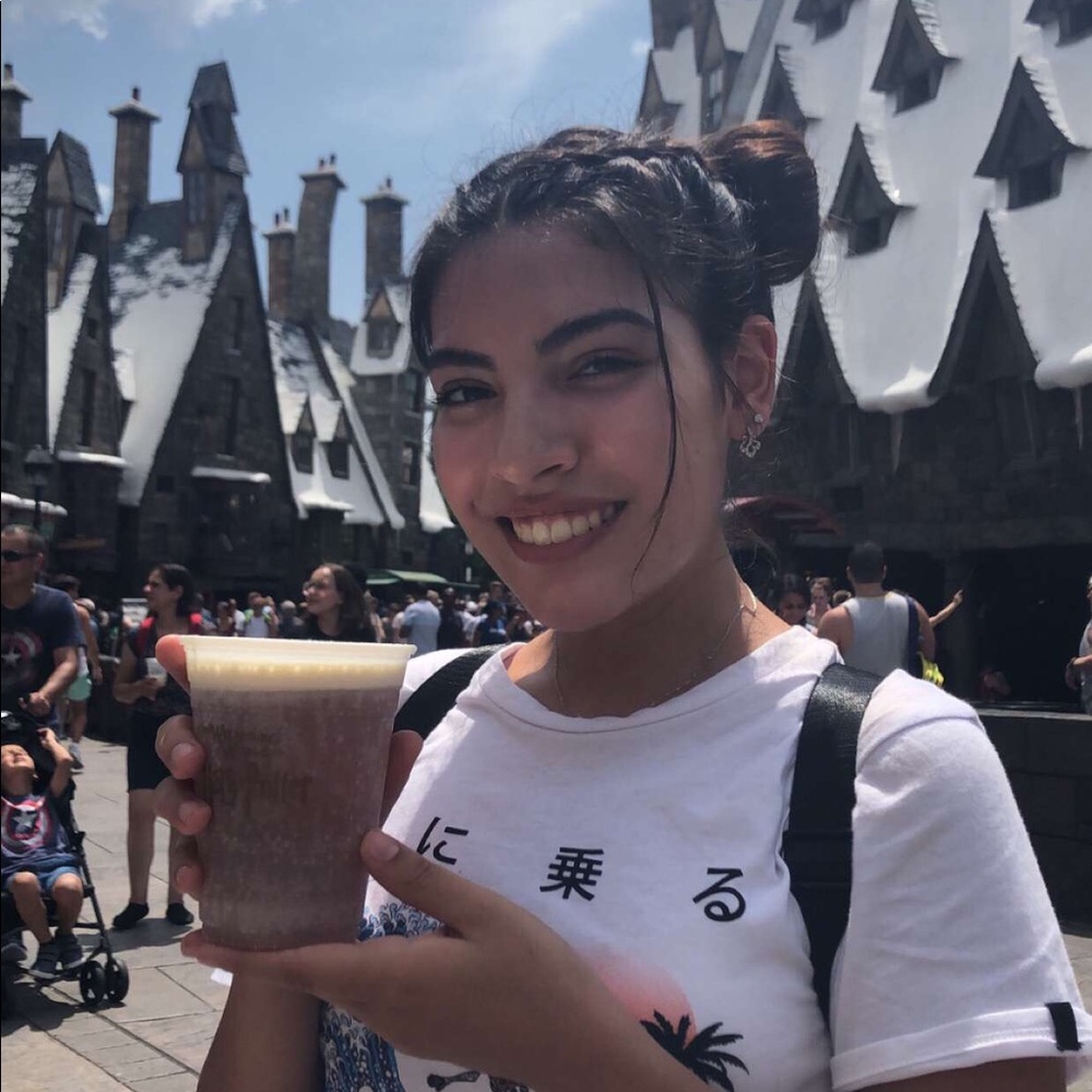 Meet your Posher, Caro